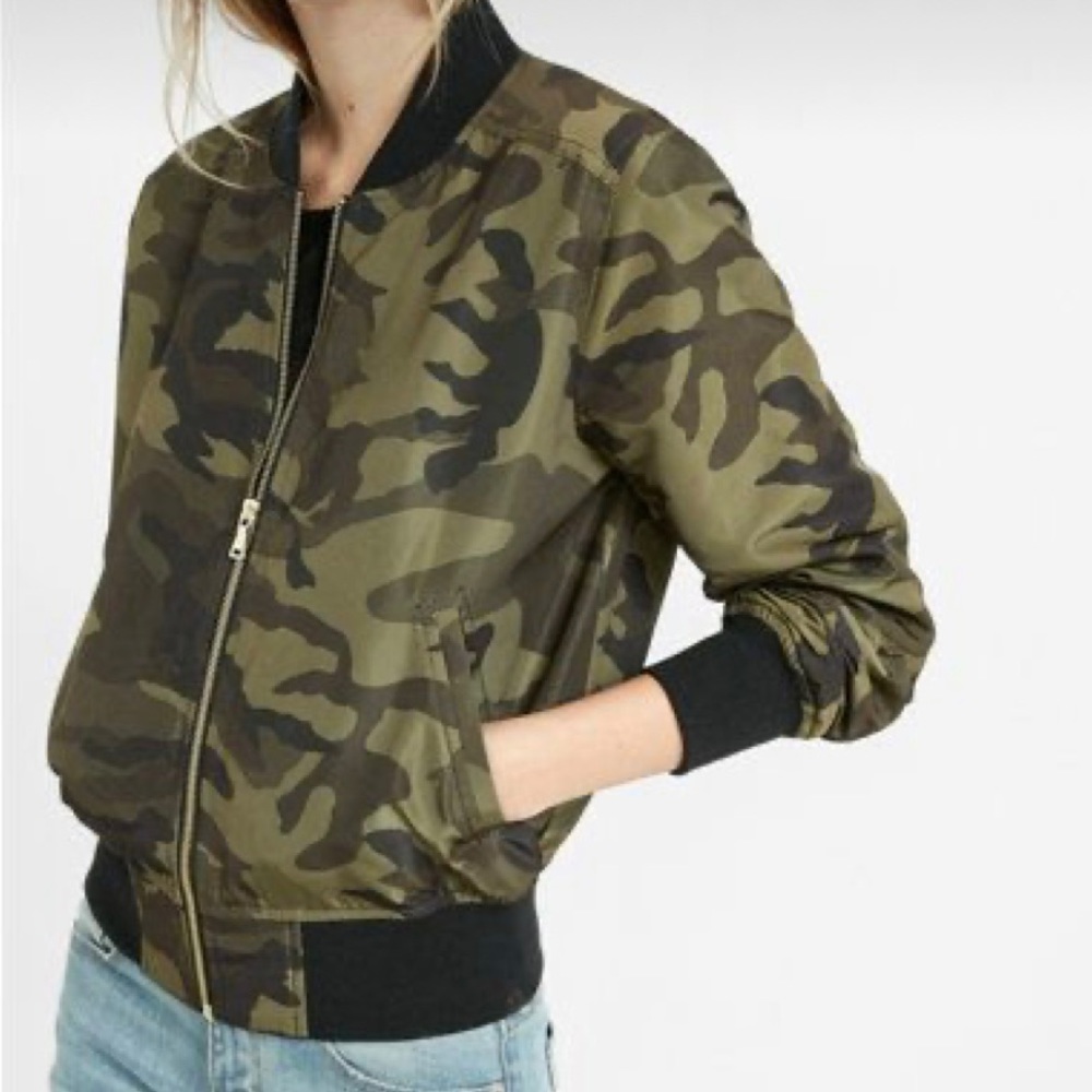 Express Camo Bomber Jacket Small NEW - Picture 1 of 4